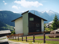 Der Liftanbau auf der Nordseite des Hauses